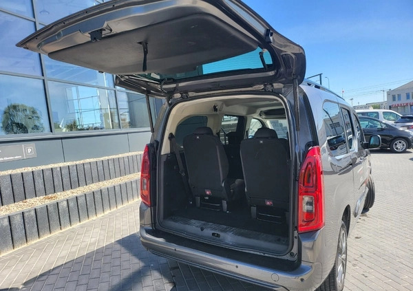 Toyota Proace City Verso cena 140000 przebieg: 21538, rok produkcji 2023 z Rypin małe 596